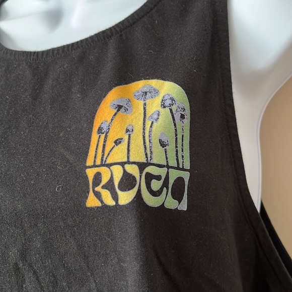 NWT RVCA Cropped Tank - Picture 2 of 8